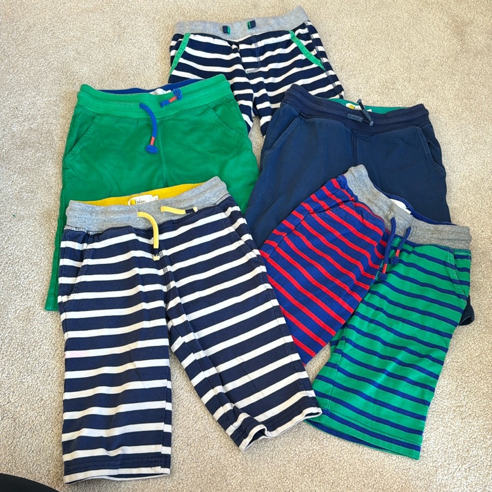 Set of 5 boy Mini Boden Baggie Shorts